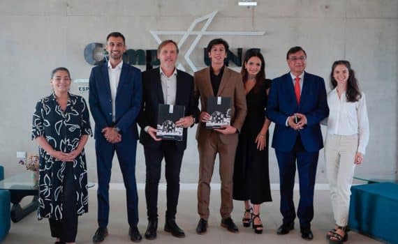 Firma de convenio con Pequeños genios